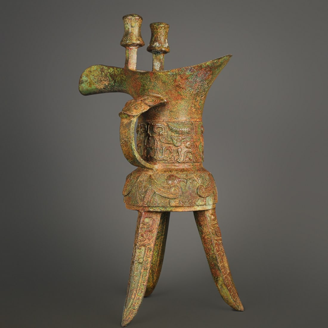 An Exquisite Bronze Beast-Face Pattern Goblet - 3