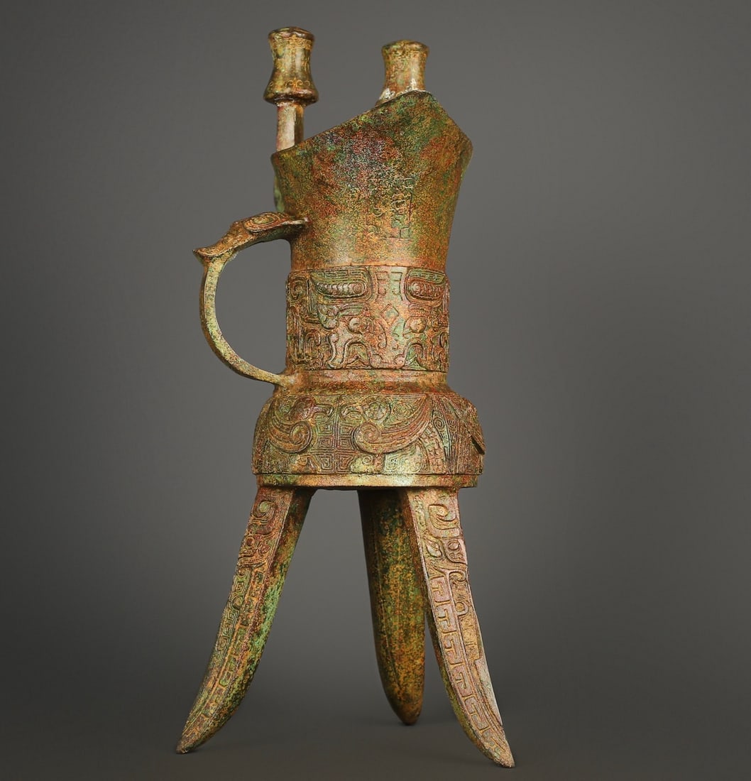 An Exquisite Bronze Beast-Face Pattern Goblet - 5