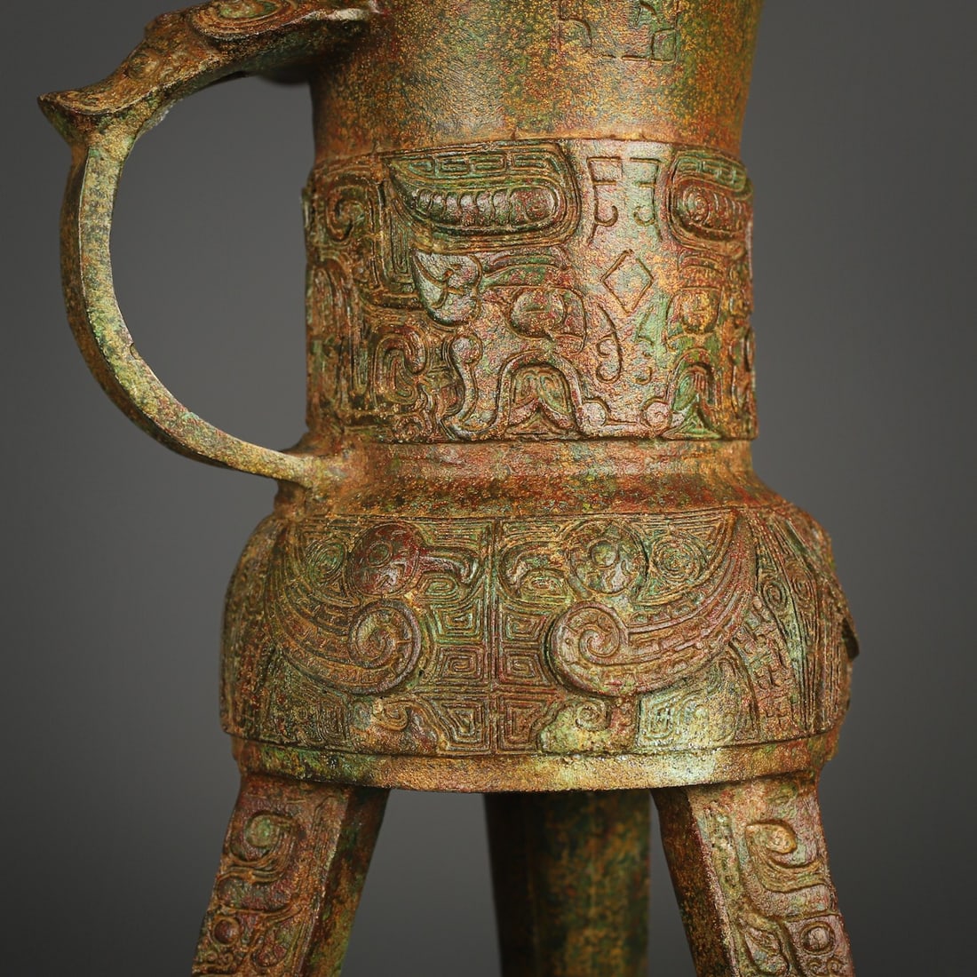 An Exquisite Bronze Beast-Face Pattern Goblet - 6