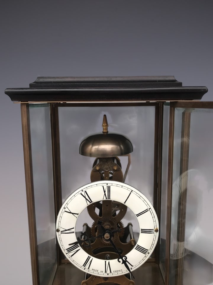 An Exquisite Bronze Clock - 9