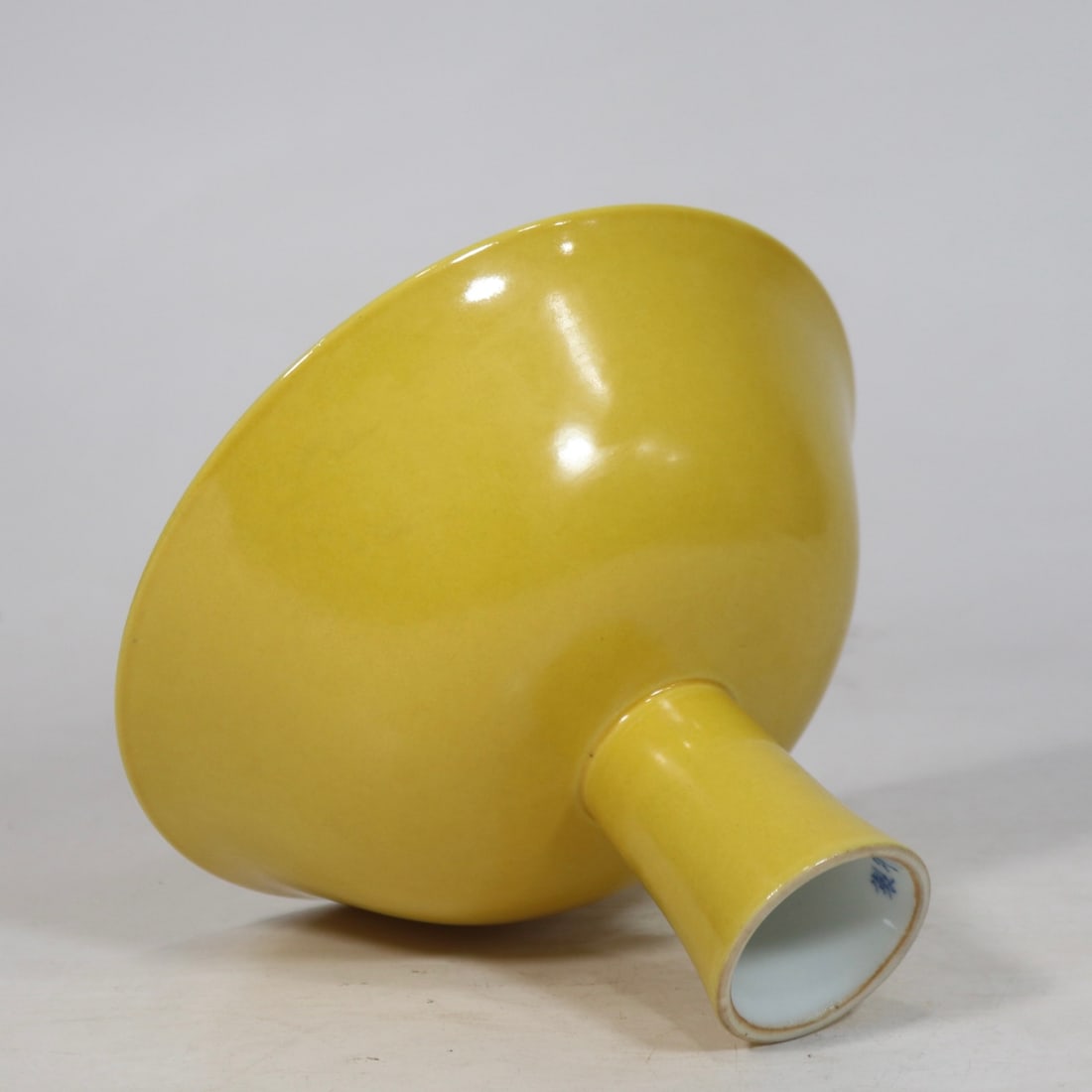 A Exquisite Fine Yellow Glazed Bowl - 4