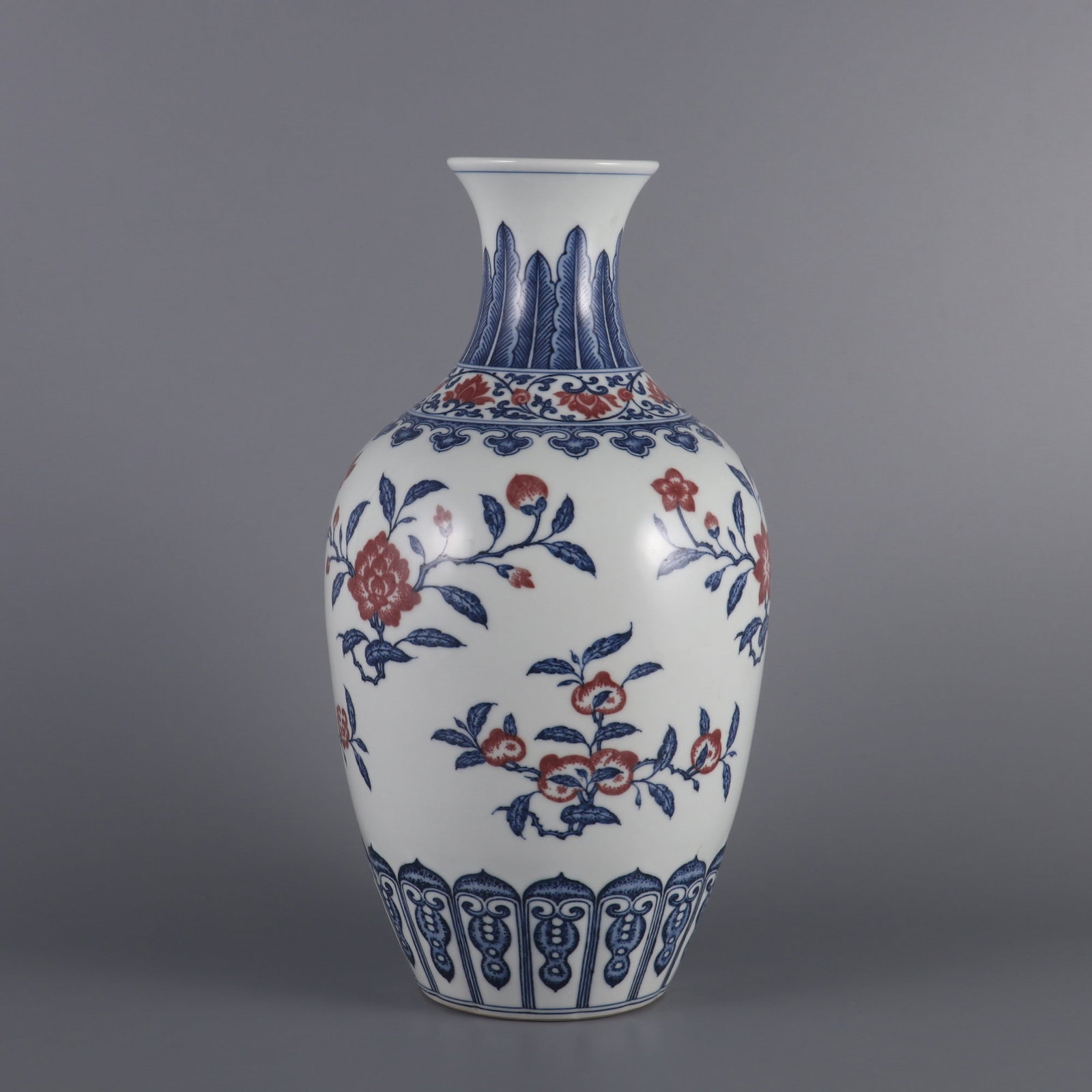 A Exquisite Blue and White Underglaze-Red Flower Pattern Vase: A Exquisite Blue and White Underglaze-Red Flower Pattern Vase,Qing Dynasty, China,Qianlong Six-character Mark,Size:11.8inx6.1inx2.8in 青花釉里红花卉纹&#