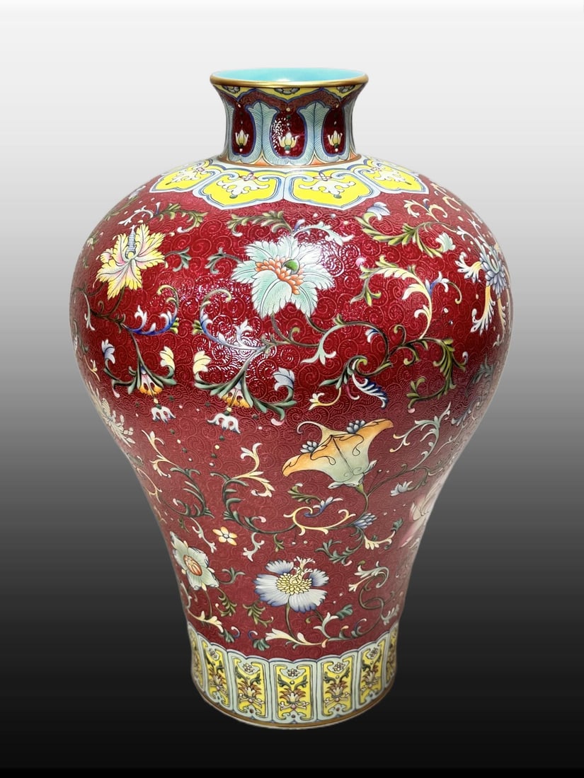 A Exquisite Ruby Red-Glazed Ground Lotus Pattern Vase (1 of 10)
