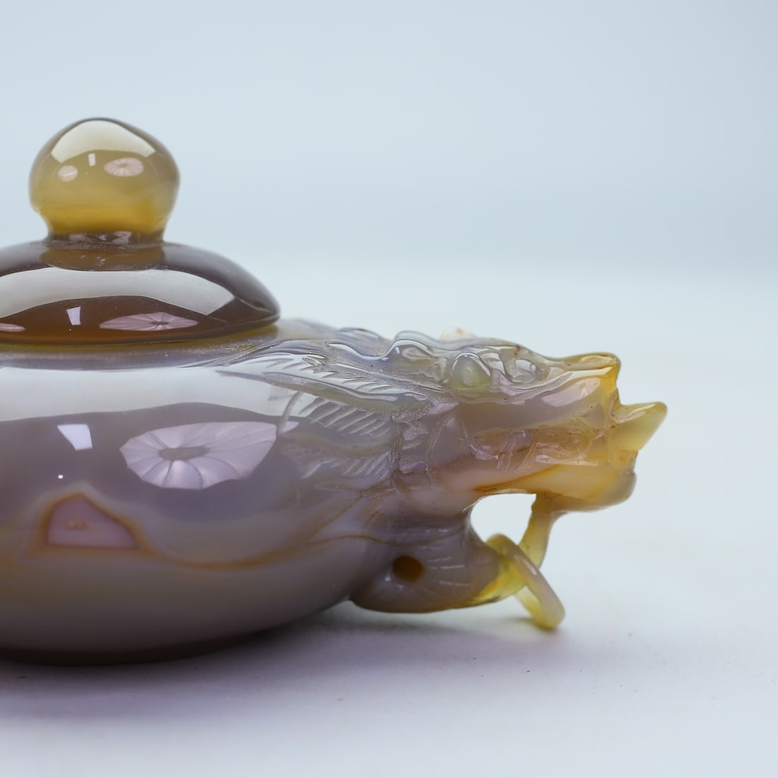 A Exquisite Agate Dragon Head Bottle - 9