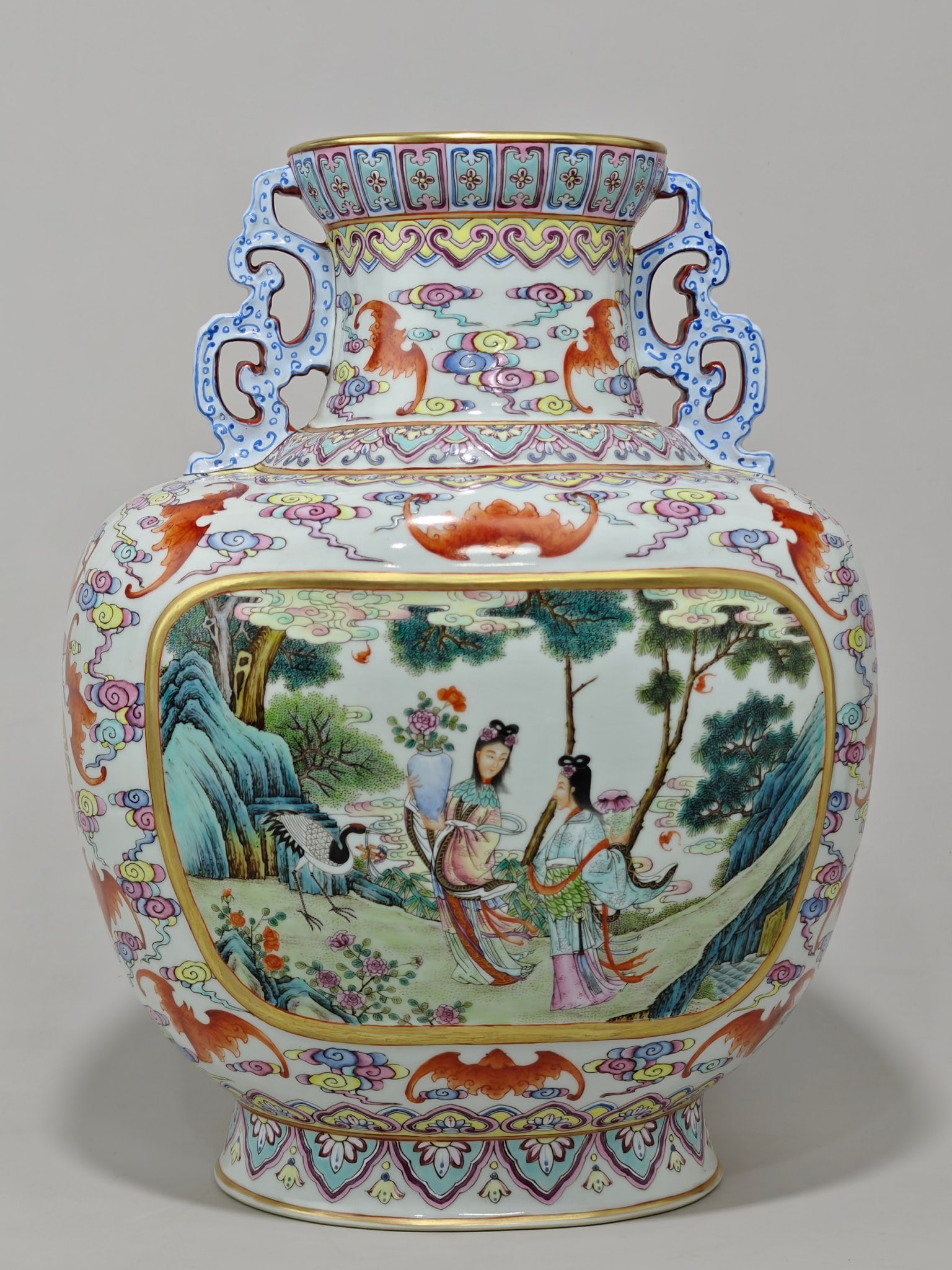 A Exquisite Famille-Rose Character and Story Pattern Double-Ears Vase: A Exquisite Famille-Rose Character and Story Pattern Double-Ears Vase,Qing Dynasty, China,Qianlong Six-character Mark,Size:13.4inx10.6in 粉彩人物故事纹双