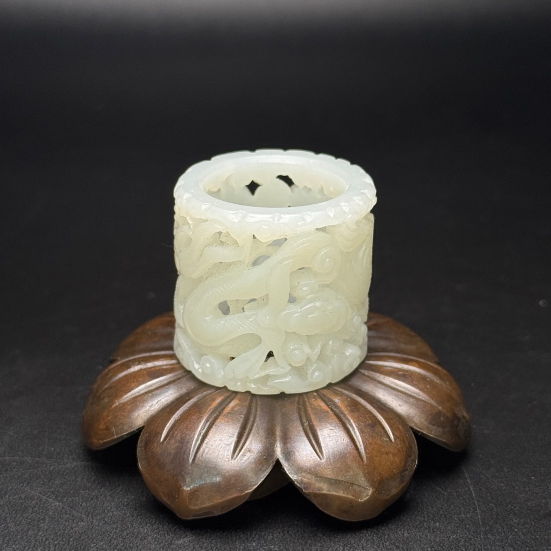 A Exquisite Hotan White Jade Dragon Pattern Thumb Ring - 2