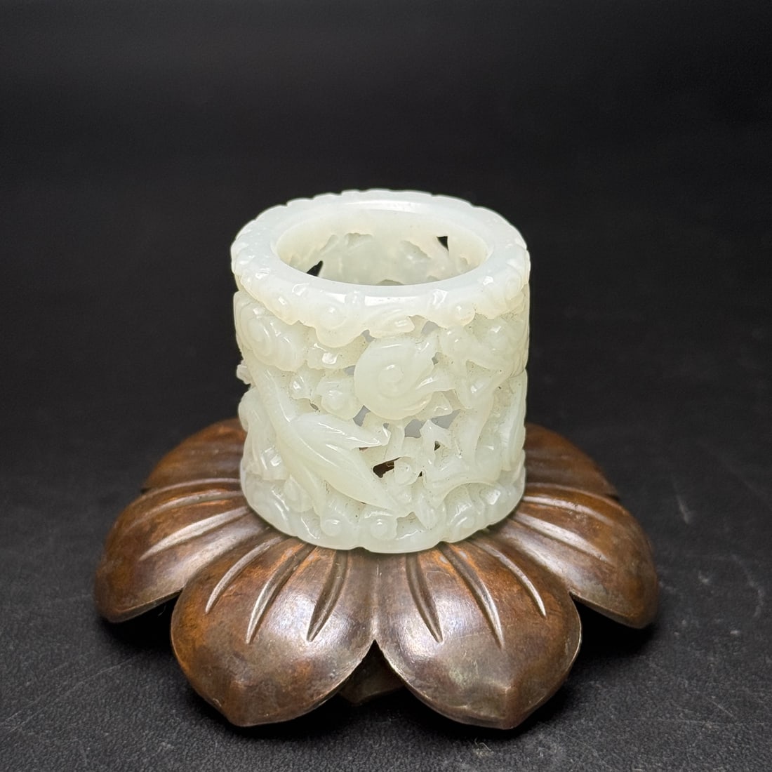 A Exquisite Hotan White Jade Dragon Pattern Thumb Ring - 4