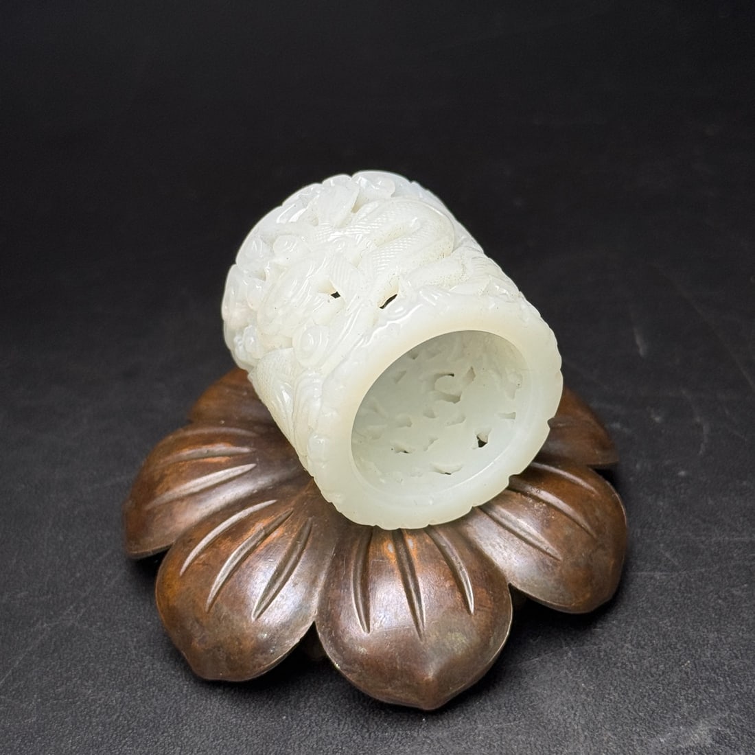A Exquisite Hotan White Jade Dragon Pattern Thumb Ring - 6
