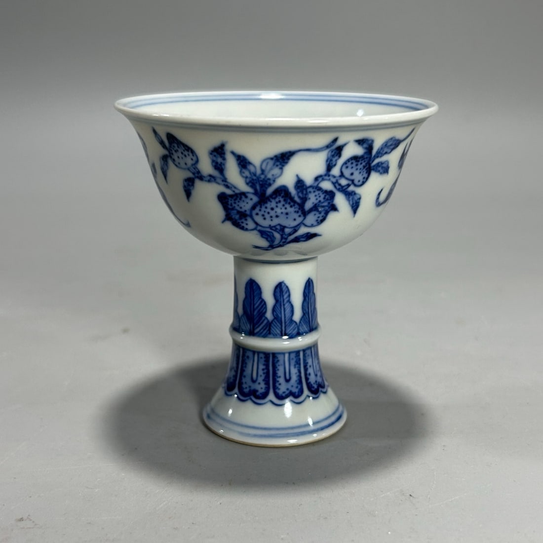 A Exquisite Blue and White Flower Pattern Cup - 2