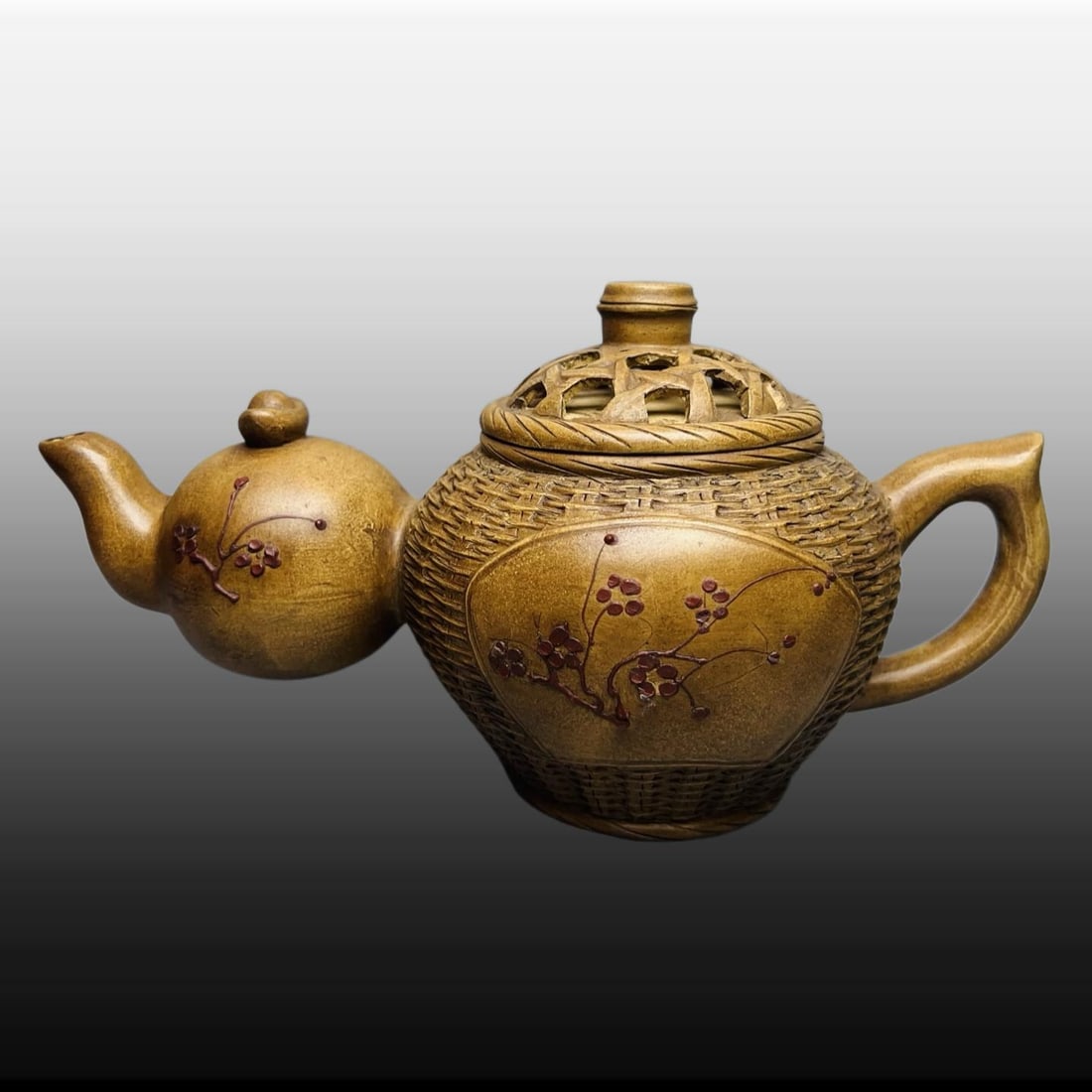 A Exquisite Purple Sands Plum flower Pattern Teapot: A Exquisite Purple Sands Plum flower Pattern Teapot,Republic of China,With Mark,Size:4.5inx7.1in 紫砂梅花纹壶,民国,带款