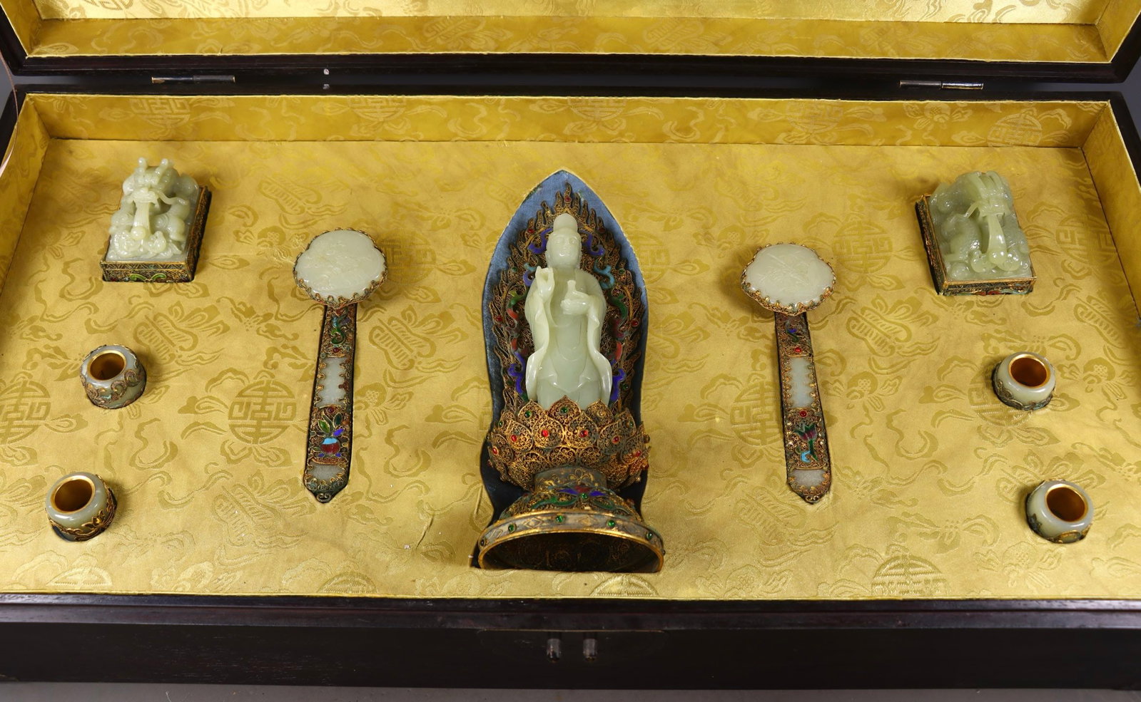 A Set of Exquisite Hotan Jade Cover with Gold Inlaid Buddha statue Ornament: A Set of Exquisite Hotan Jade Cover with Gold Inlaid Buddha statue Ornament,Qing Dynasty, China,Qianlong Four-character Mark,Size:12inx4.1in(Buddha),1.6inx7.3inx2.4in(Ruyi),3.3inx3.1inx2.4in(Seal),1.4