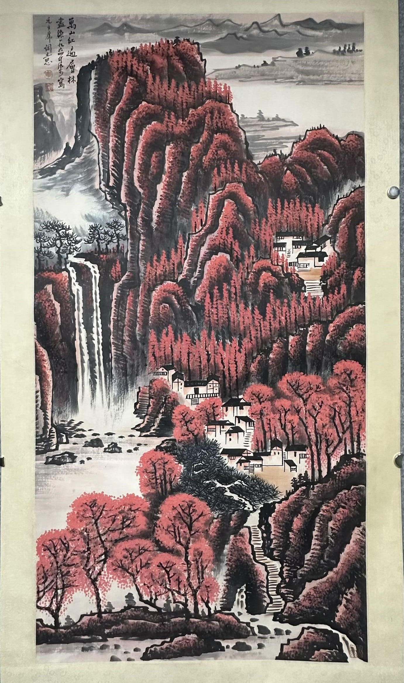 A Chinese Vertical Scroll Ink Painting of Landscape on Silk: A Chinese Vertical Scroll Ink Painting of Landscape on Silk,Modern Period of China,Li Keran,without frame size:53.5inx27.2in 一幅中国水墨绢本山