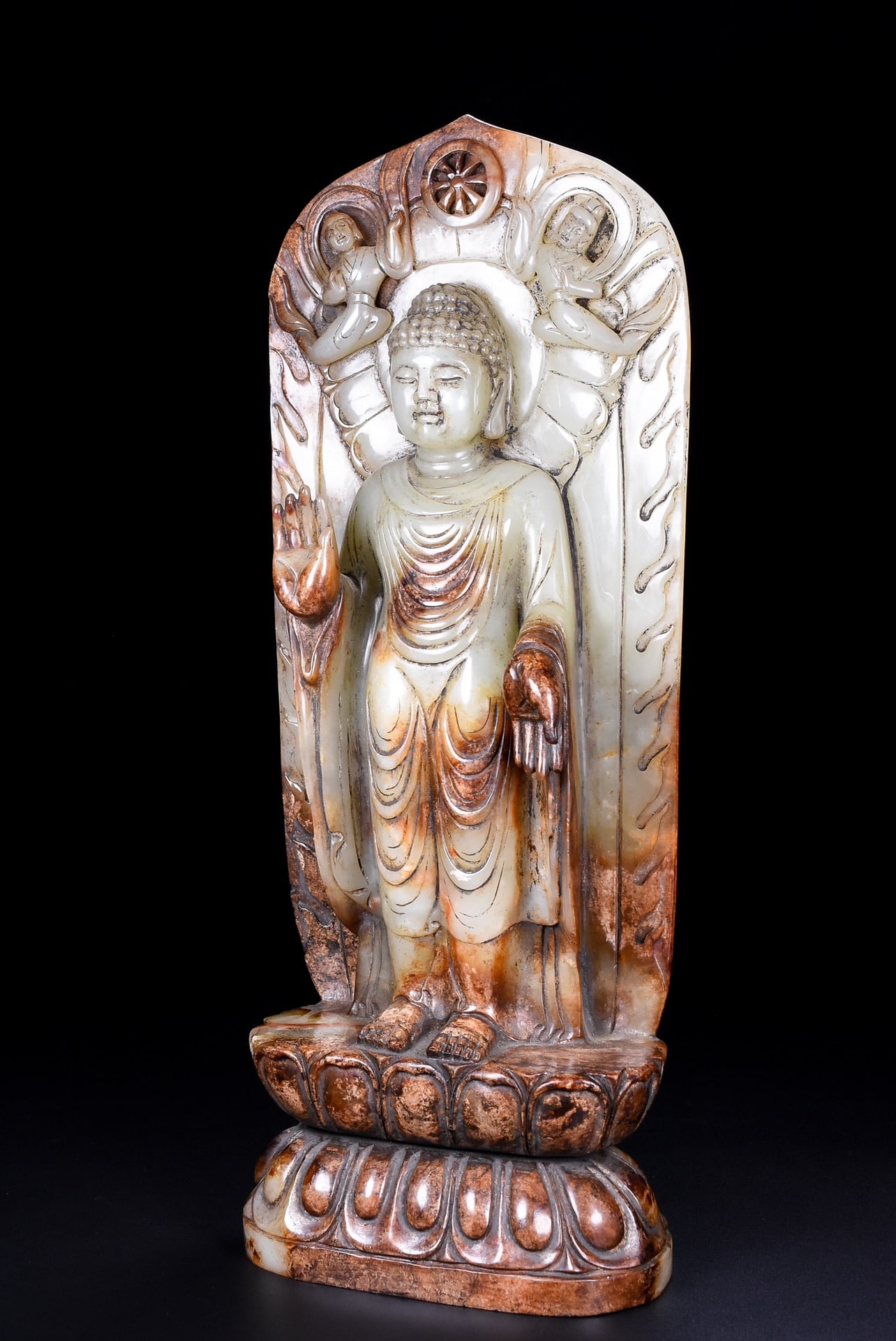 A Exquisite Hotan Jade Buddha statue: A Exquisite Hotan Jade Buddha statue,Han Dynasty, China,Size:5.9inx2.6inx14.2in ,Weight:3764g 和田玉佛像,中国汉代