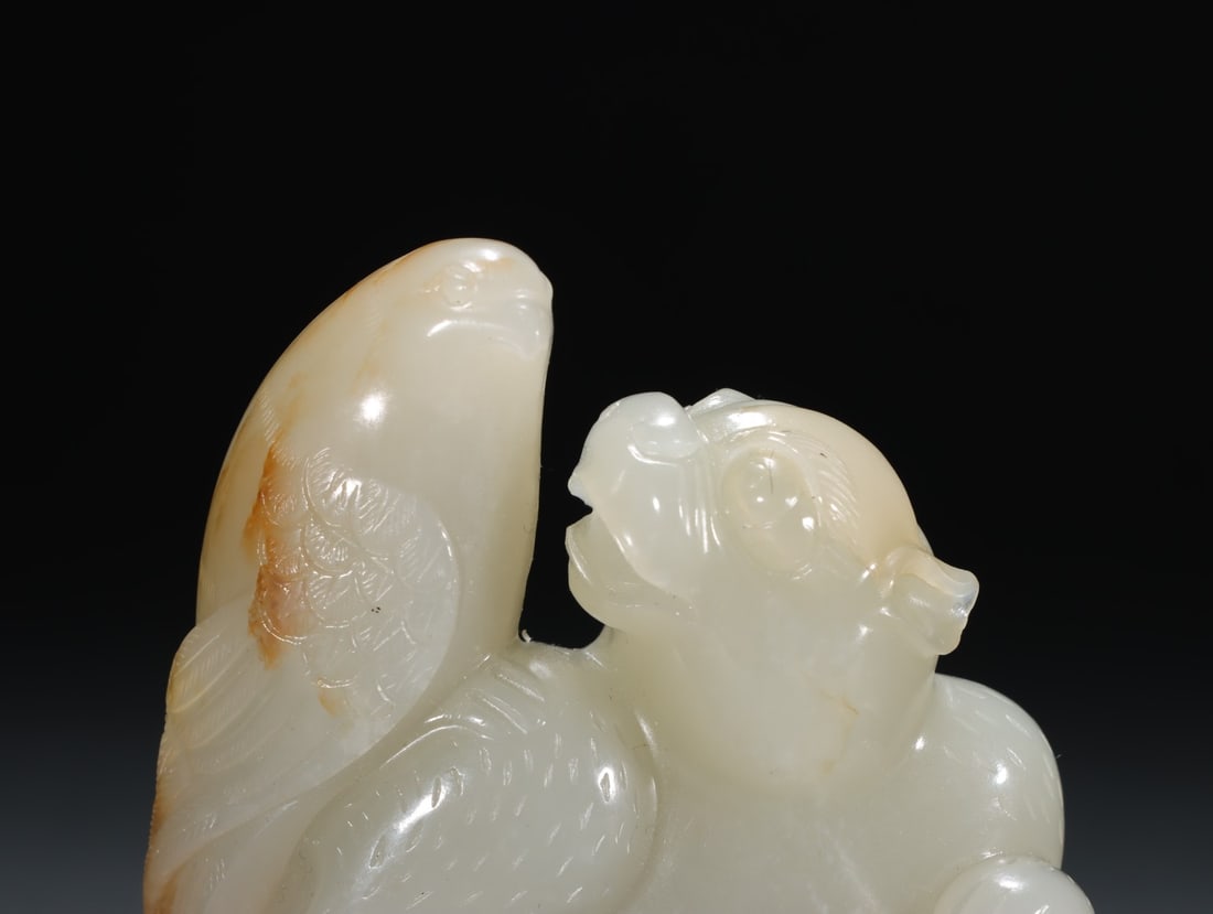 A Exquisite Hotan Jade Bear Ornament - 2