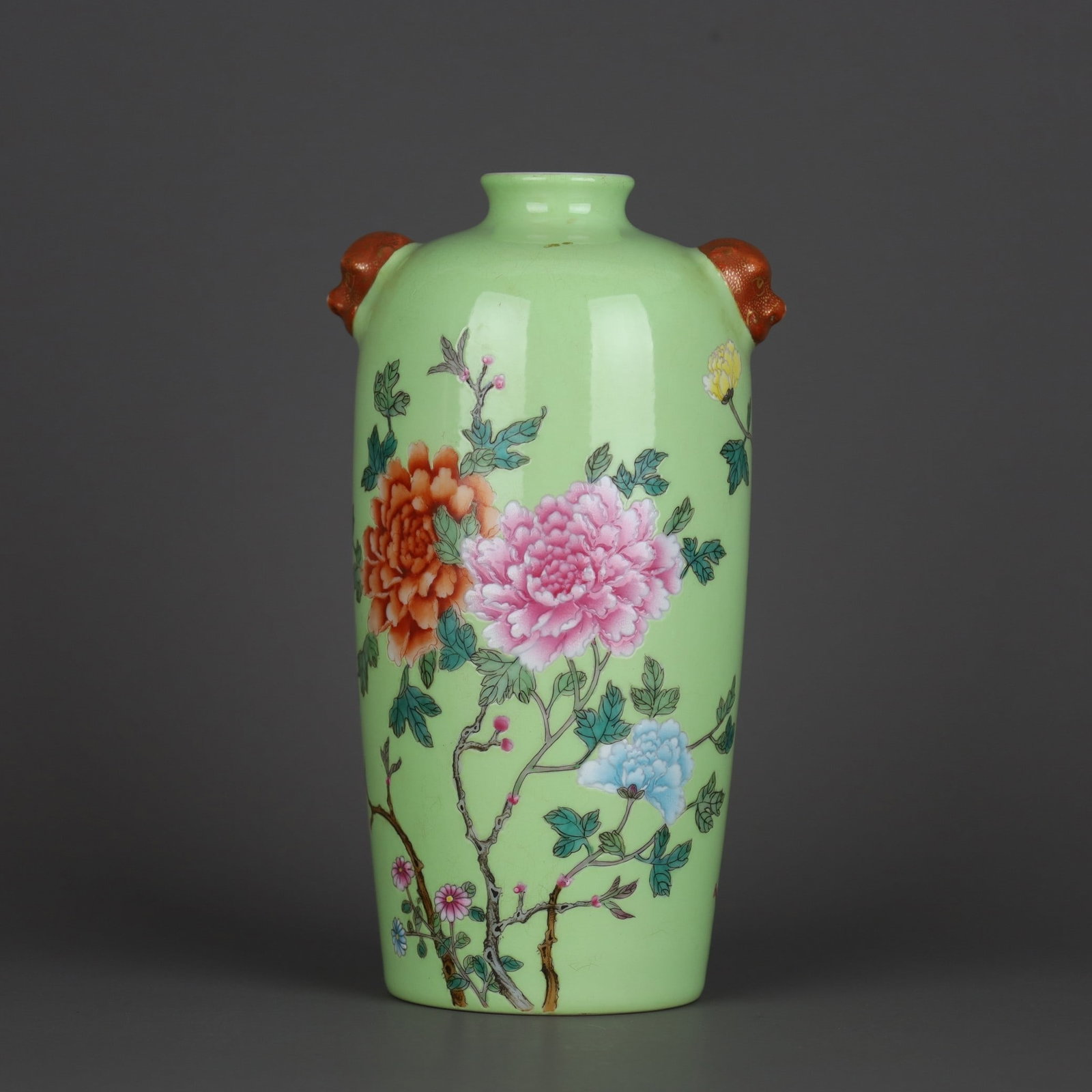 A Exquisite Green Ground Famille-Rose Flower Pattern Beast-Ears Vase: A Exquisite Green Ground Famille-Rose Flower Pattern Beast-Ears Vase,Qing Dynasty, China,Yongzheng Six-character Mark,Size:7.5inx4.5in 绿地粉彩花卉纹兽&