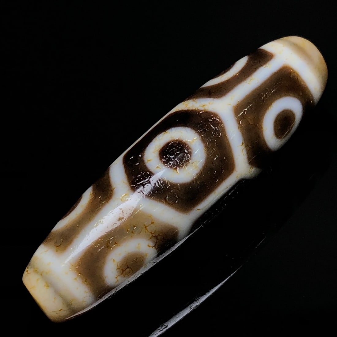 A Exquisite Tortoise Shell Nine-eye Dzi bead - 2