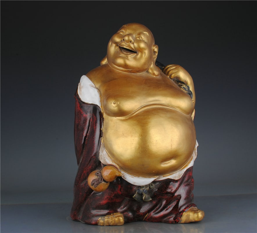 A Exquisite Ji Red Glazed Gilt Buddha Statue Ornament: A Exquisite Ji Red Glazed Gilt Buddha Statue Ornament,Qing Dynasty, China,Size:15.7inx10.6in 霁红釉鎏金佛像摆件,中国清代