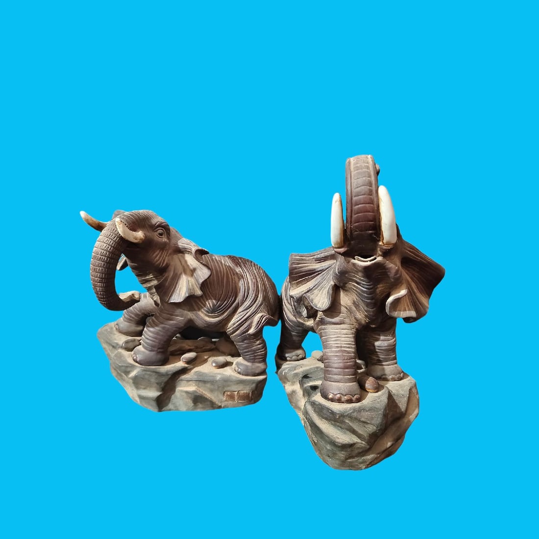 A Exquisite A pair of Shiwan Porcelain Elephant Ornament: A Exquisite A pair of Shiwan Porcelain Elephant Ornament,Qing Dynasty, China,With Mark,Size:11.8inx7.9inx13.4in 一对石湾瓷象摆件,中国清