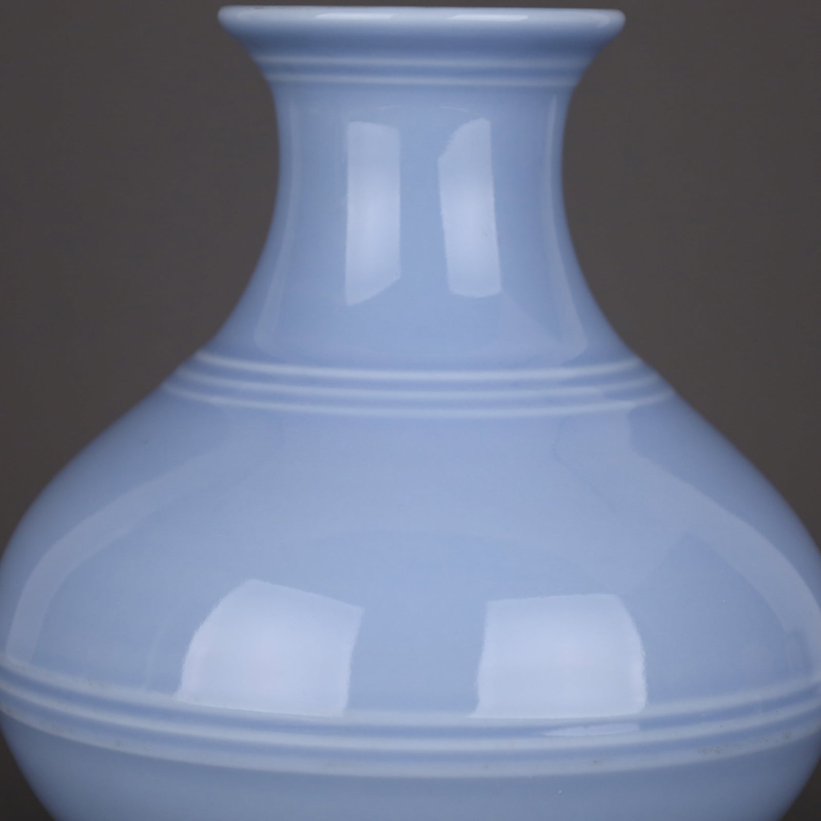 A Exquisite Sky Blue Glazed String Pattern Vase - 5