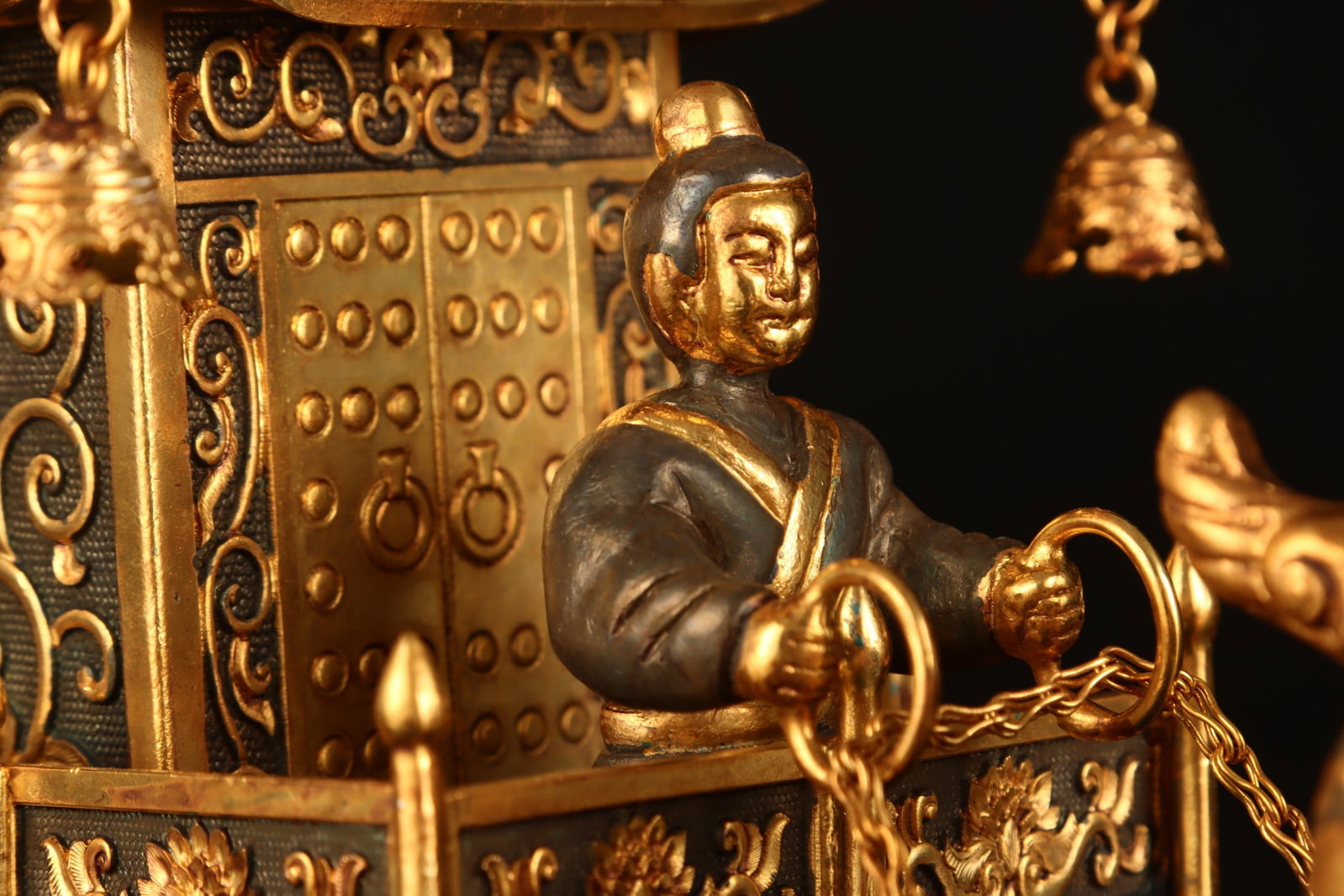 A Exquisite Gilt Bronze Carriage - 4