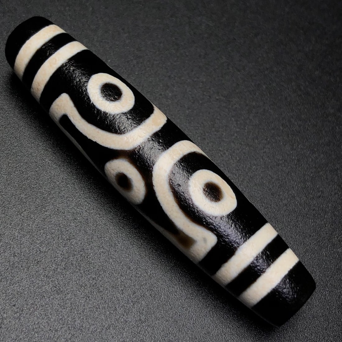 A Exquisite Six-eye Dzi bead - 6