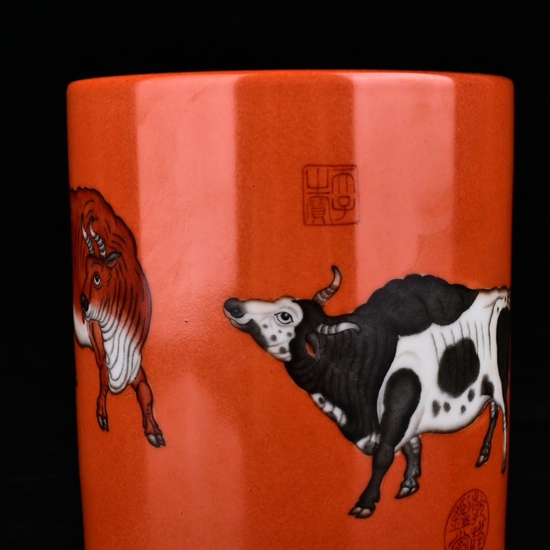 A Exquisite Iron-Red Enamel Buffalo Pattern Brush Pot - 7