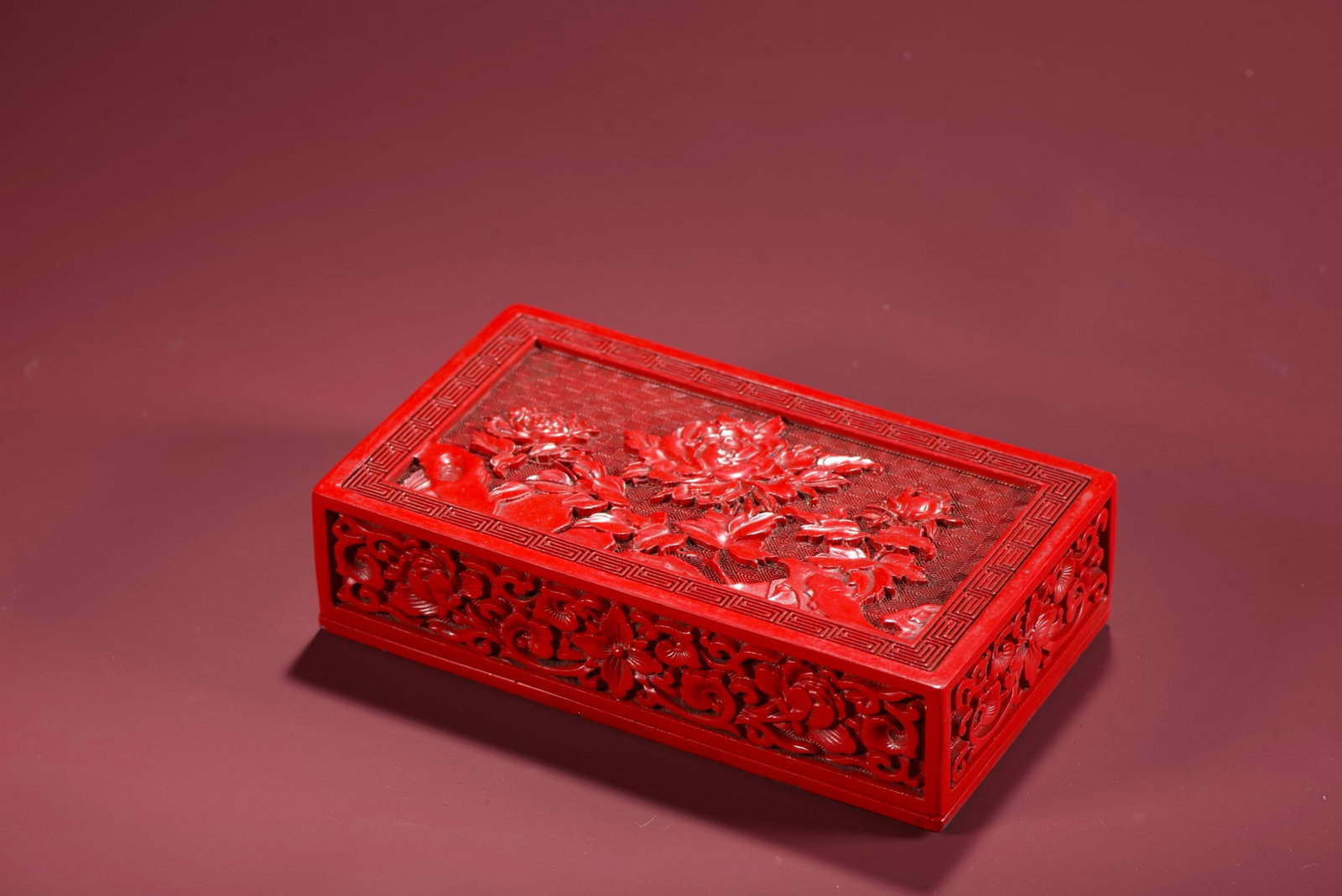 A Exquisite Carved Red Lacquer Flower Pattern Box (1 of 9)