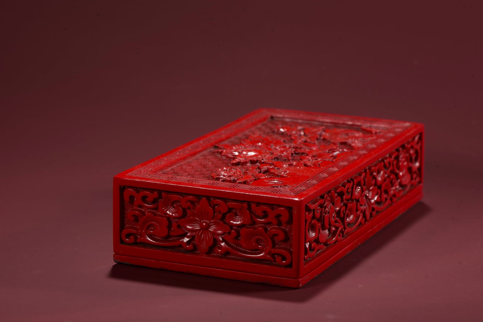 A Exquisite Carved Red Lacquer Flower Pattern Box - 4