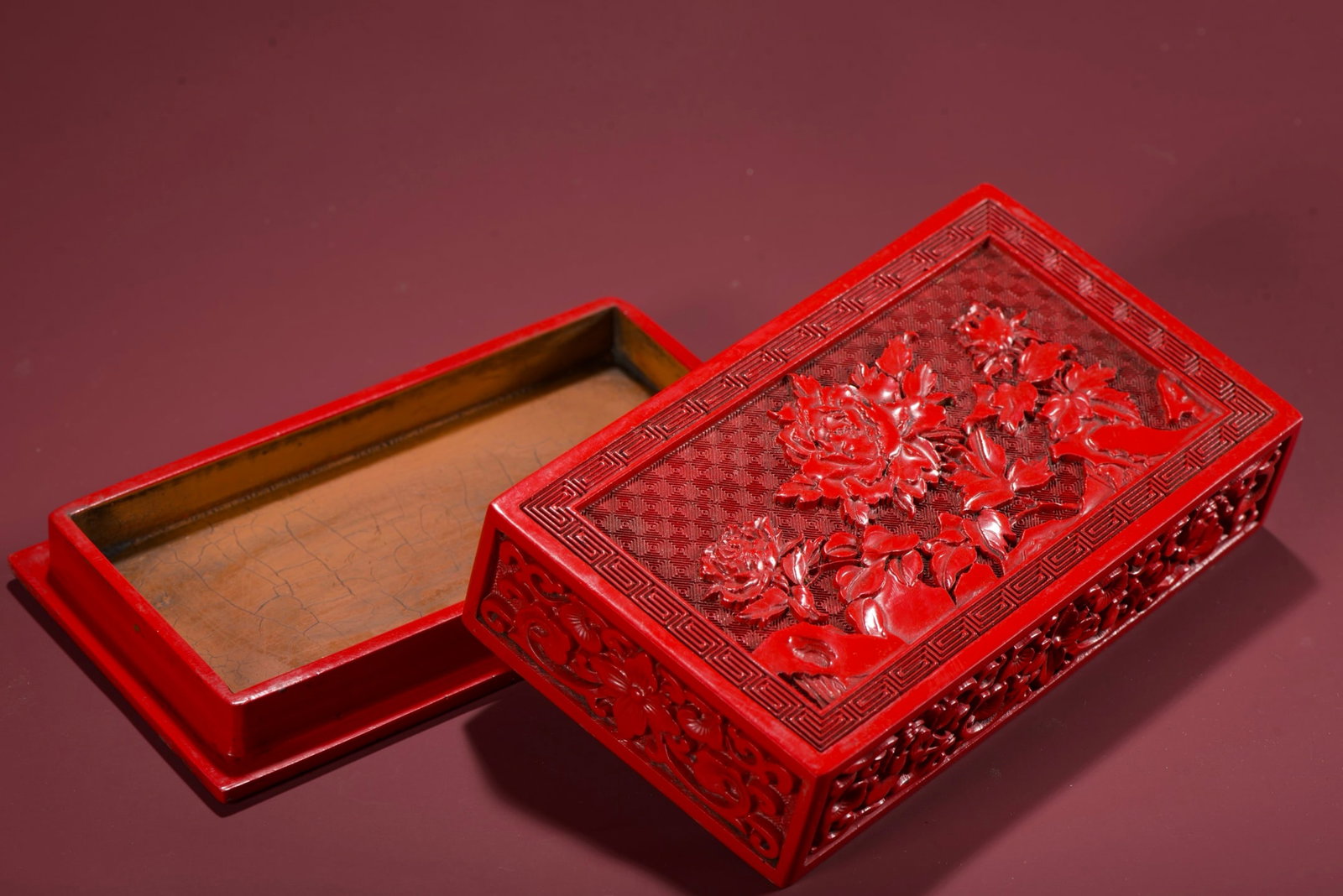 A Exquisite Carved Red Lacquer Flower Pattern Box - 8