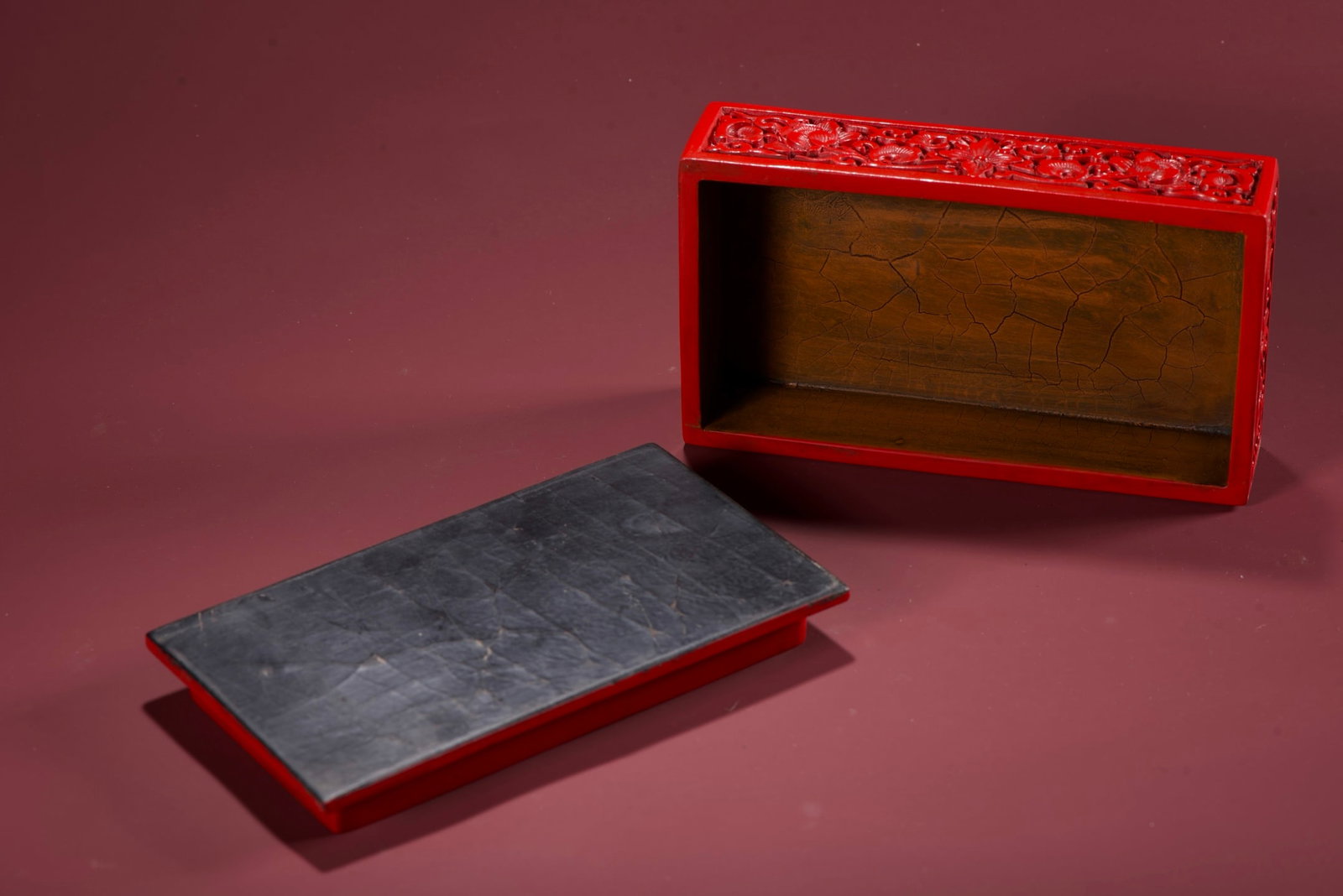 A Exquisite Carved Red Lacquer Flower Pattern Box - 9