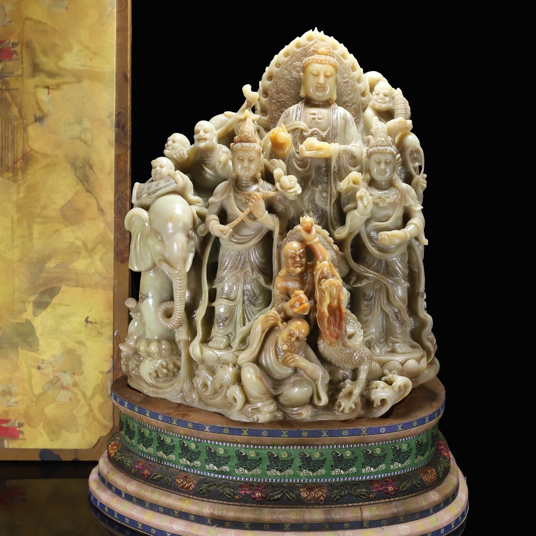 A Exquisite Shoushan Stone Buddha statue Ornament: A Exquisite Shoushan Stone Buddha statue Ornament,Qing Dynasty, China,With Mark,Size:14.2inx11.4inx9.4in,Weight:25300g 寿山石佛像摆件,中国清