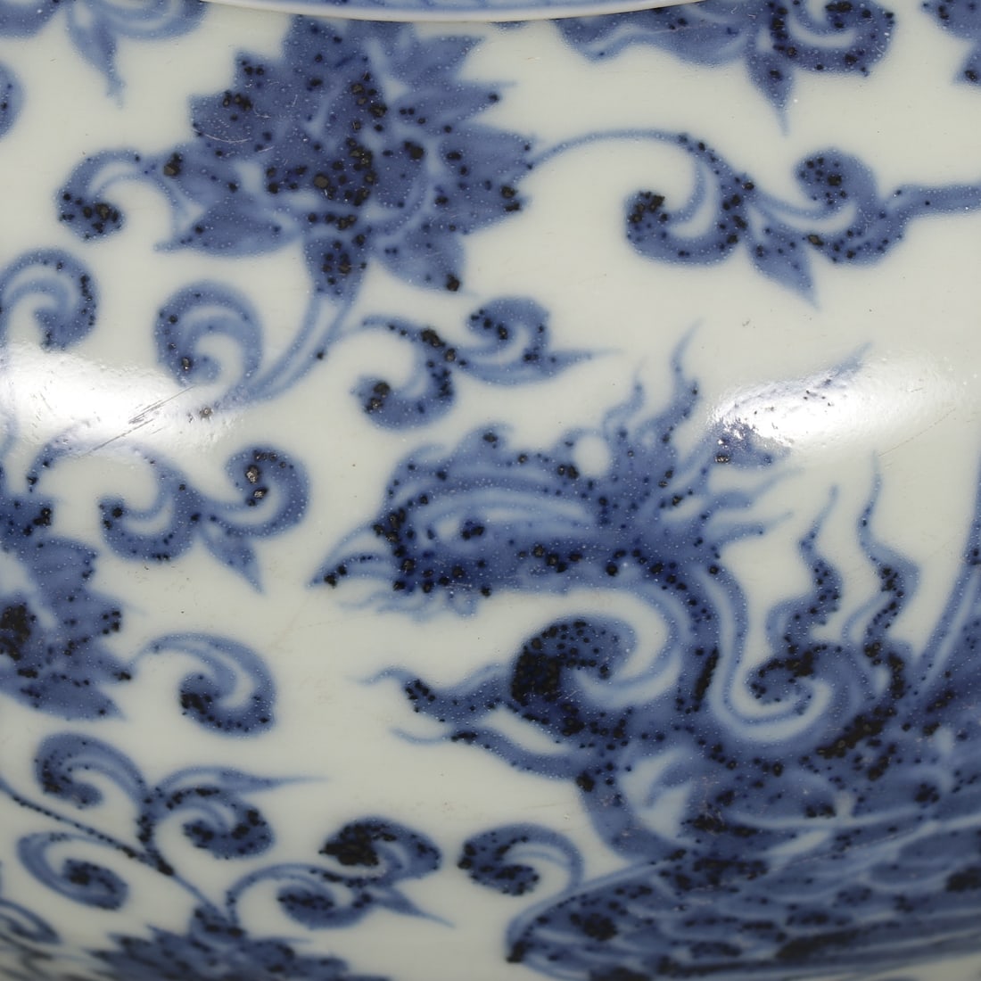 A Exquisite Blue and White Lotus Phoenix Pattern Jar - 6