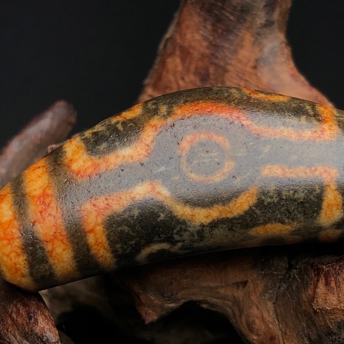 A Exquisite Seven-eye Dzi bead - 7