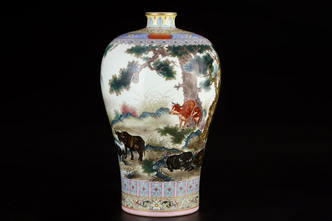 A Exquisite Enamel Buffalo Pattern Vase - 2