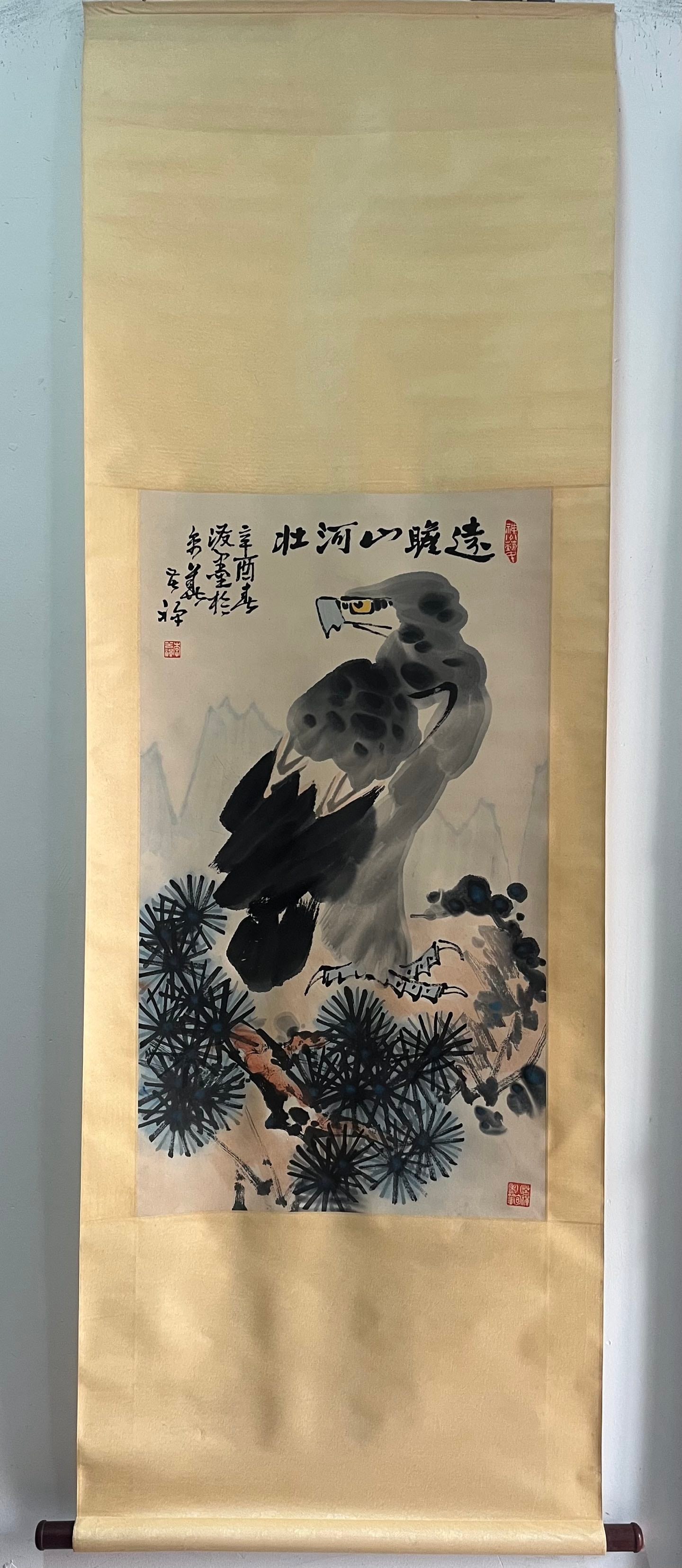 A Chinese Vertical Scroll Ink Painting of Eagle on Paper: A Chinese Vertical Scroll Ink Painting of Eagle on Paper,Modern Period of China,Li Kuchan,without frame size:37.8inx20.9in 一幅中国水墨纸本鹰Ĭ