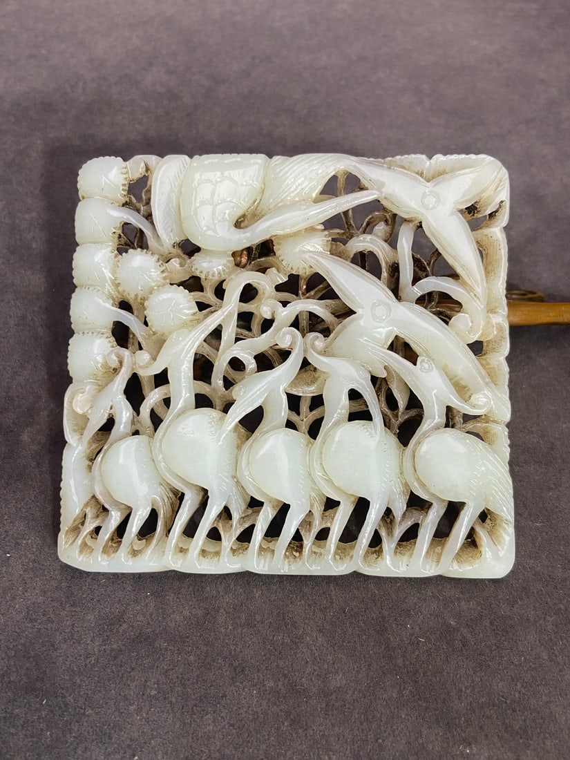 A Exquisite Hotan Jade Crane Inlaid Panel: A Exquisite Hotan Jade Crane Inlaid Panel,Liao Dynasty, China,Size:3.6inx3.5inx0.4in ,Weight:106g 和田玉鹤镶嵌板,中国辽代