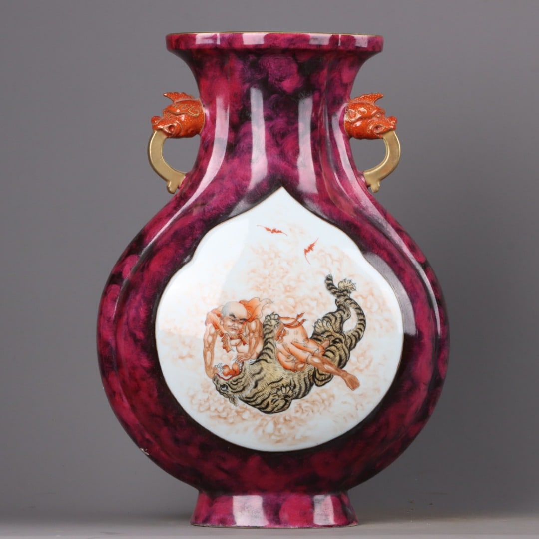 A Exquisite Enamel Arhat Pattern Dragon-Ears Vase (1 of 8)