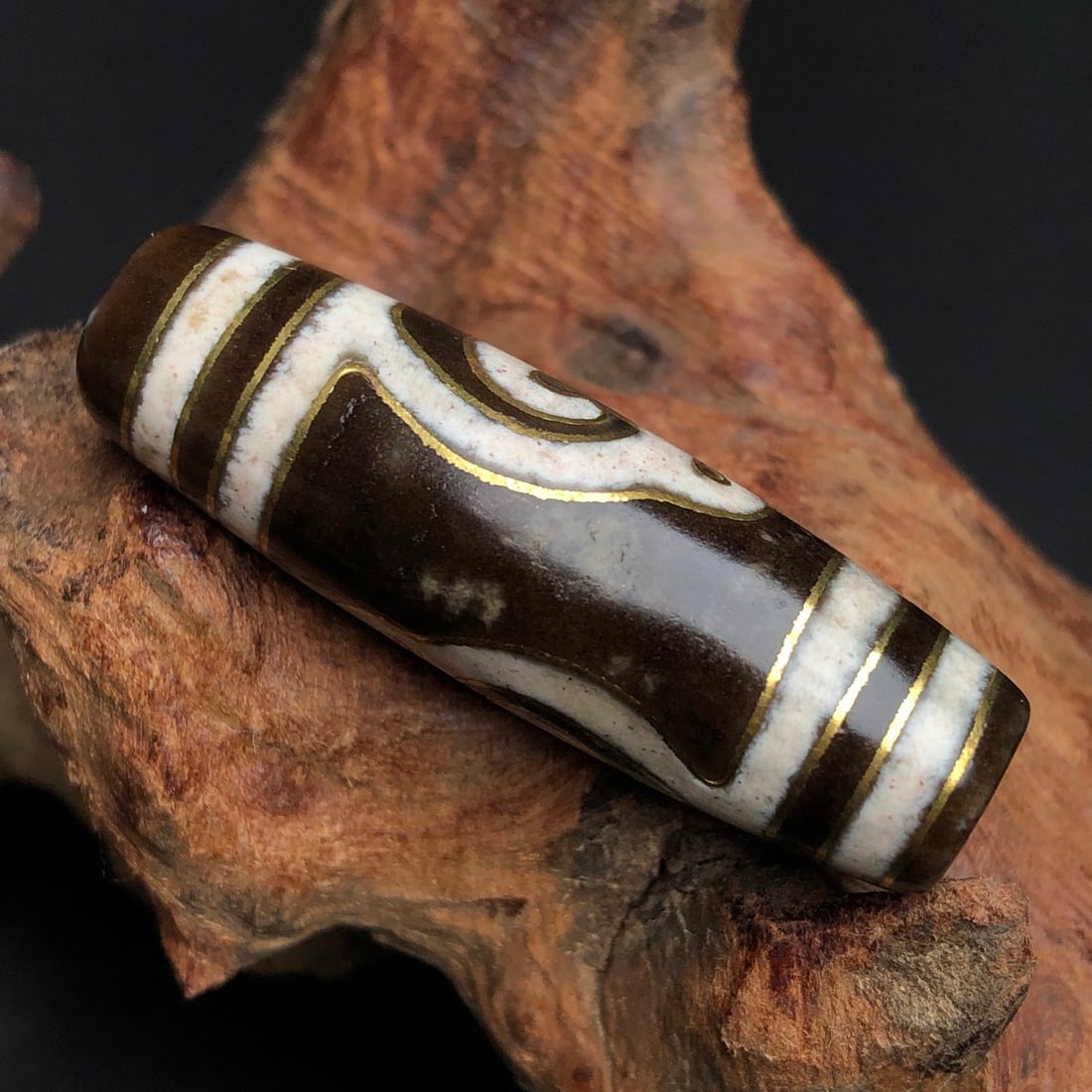 A Exquisite Green Tara Dzi bead - 5