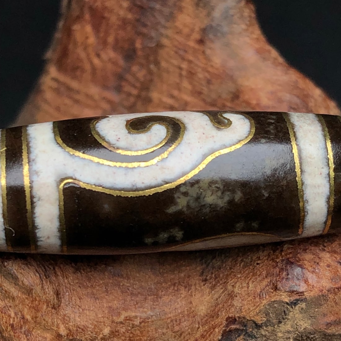 A Exquisite Green Tara Dzi bead - 8