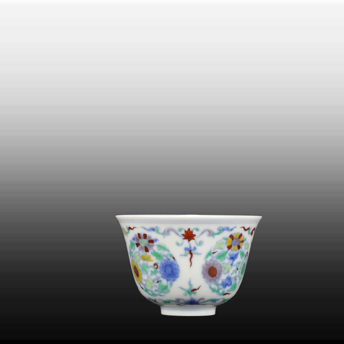 A Exquisite Doucai Flower Pattern Cup - 5