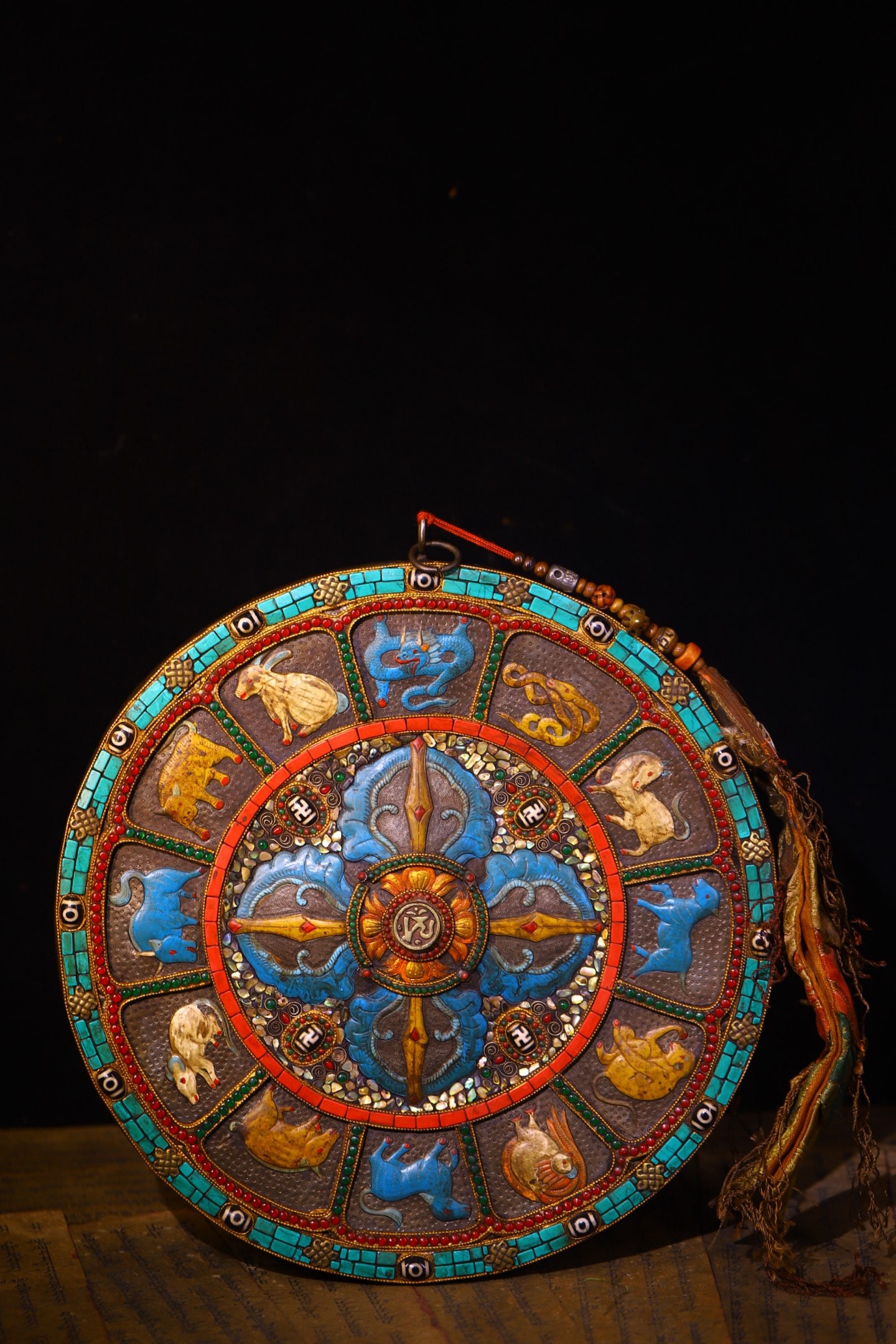 A Exquisite Thogchag Painted Color Inlaid Dzi bead Gems Thangka: A Exquisite Thogchag Painted Color Inlaid Dzi bead Gems Thangka,Qing Dynasty, China,Size:14.2inx12.6in,Weight:1450g 天铁造镶嵌天珠宝石彩 