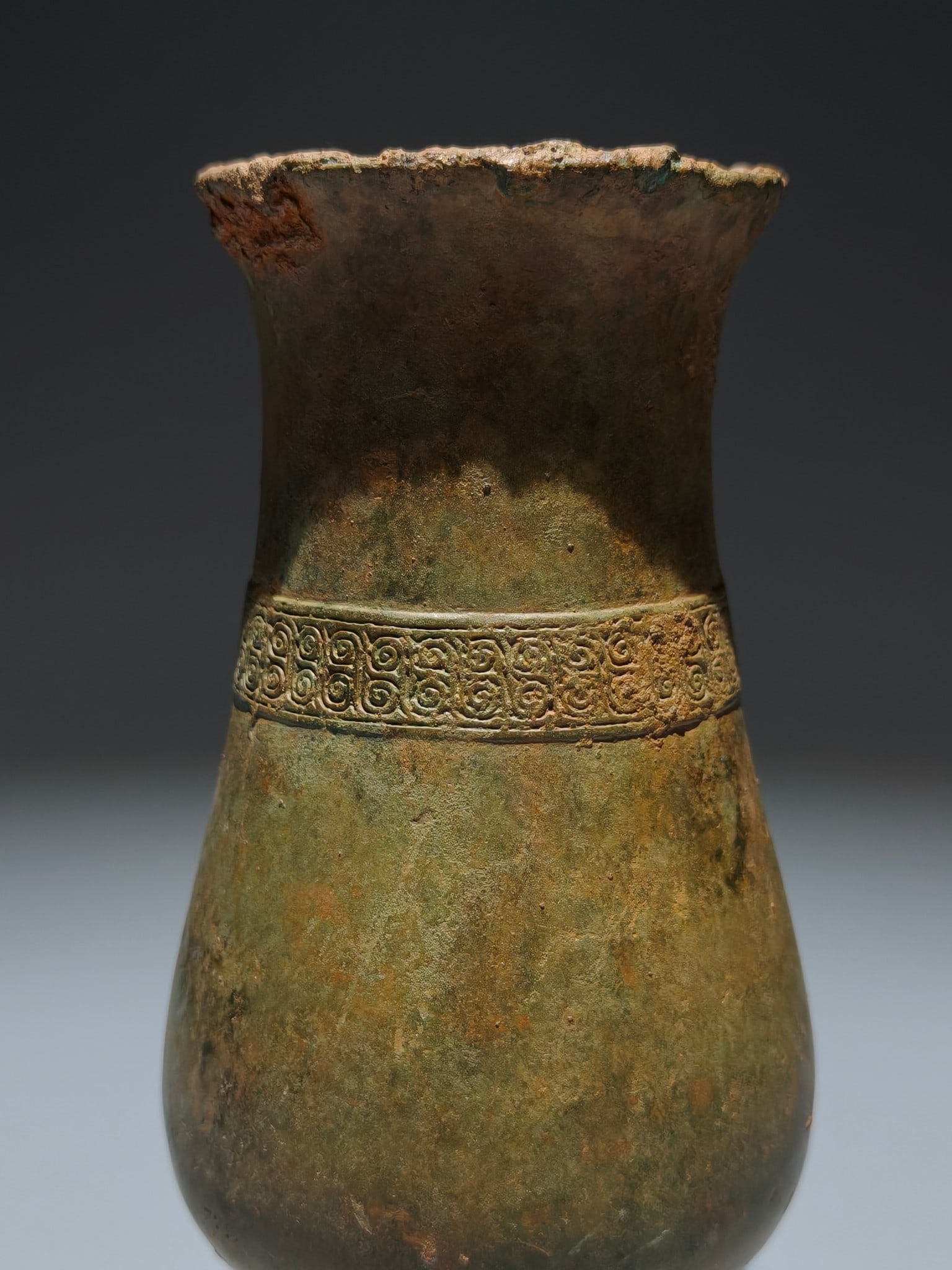 A Exquisite Bronze Pot - 4