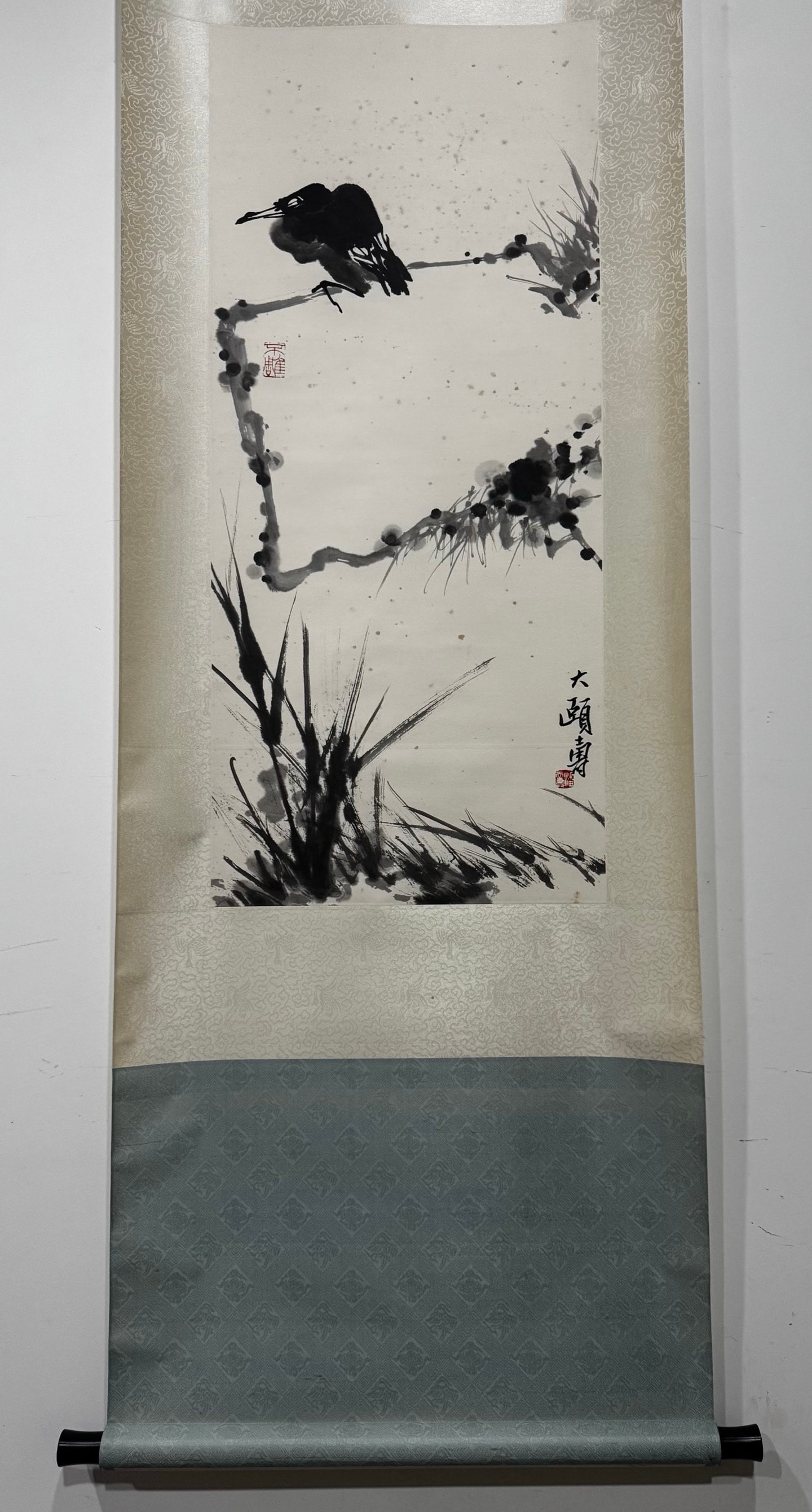 A Chinese Vertical Scroll Ink Painting of Flower and Bird on Paper: A Chinese Vertical Scroll Ink Painting of Flower and Bird on Paper,Modern Time of China,Pan Tianshou,without frame size:37.4inx16.5in 一幅中国水墨纸本&#