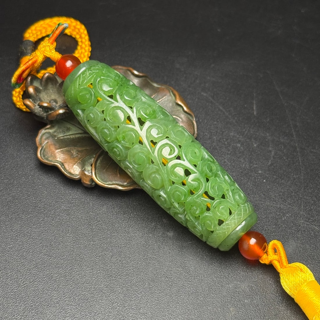 A Exquisite Hotan Jasper Interlocking Branch Pattern Pendant - 3
