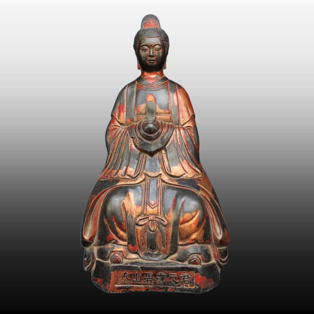 A Exquisite Bronze Buddha Statue Ornament: A Exquisite Bronze Buddha Statue Ornament,Qing Dynasty, China,Qianlong Four-character Mark,Size:10.2inx5.9in,Weight:1910g 铜造佛像摆件,中国清É