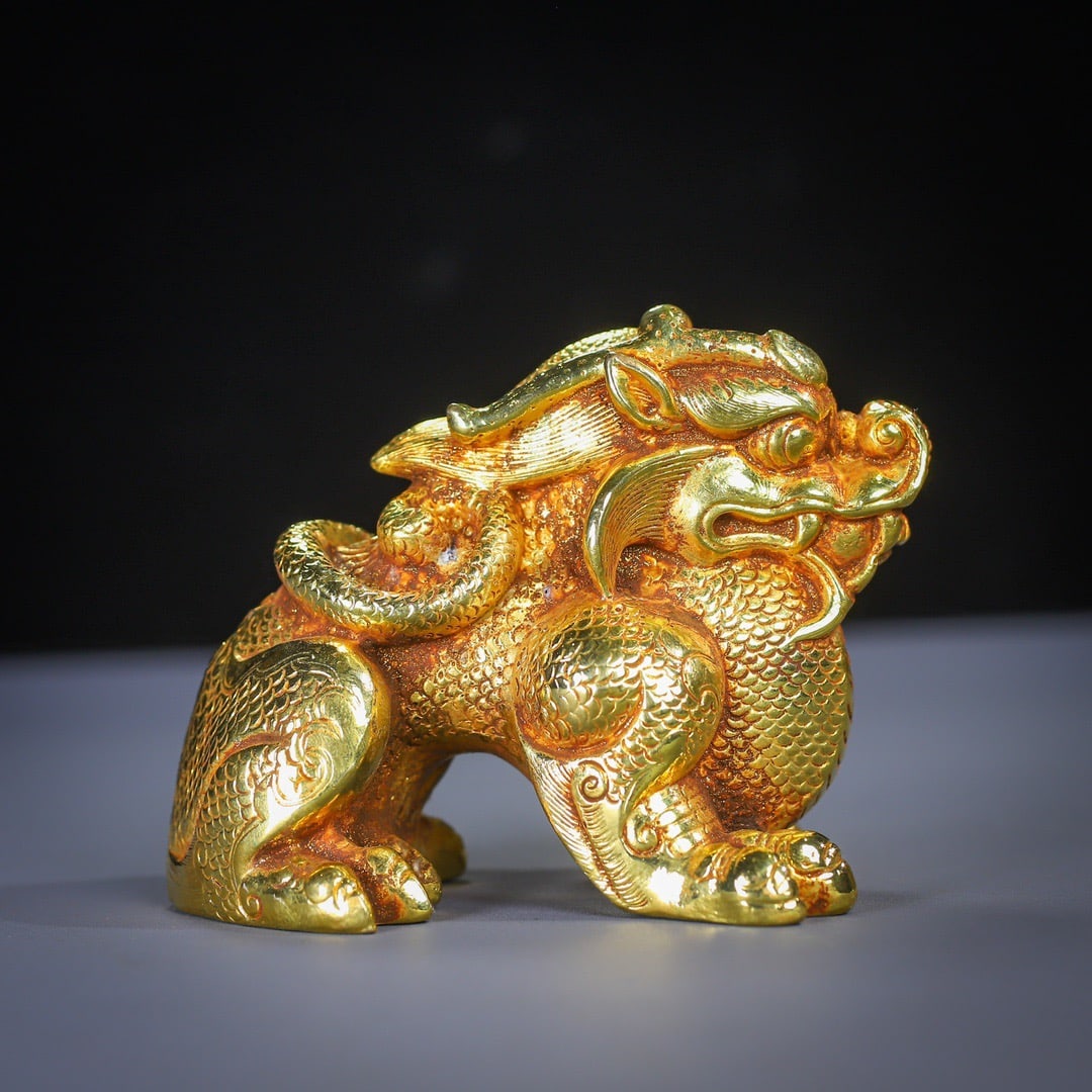 A Exquisite Gilt Bronze Dragon Paper Weight (1 of 10)