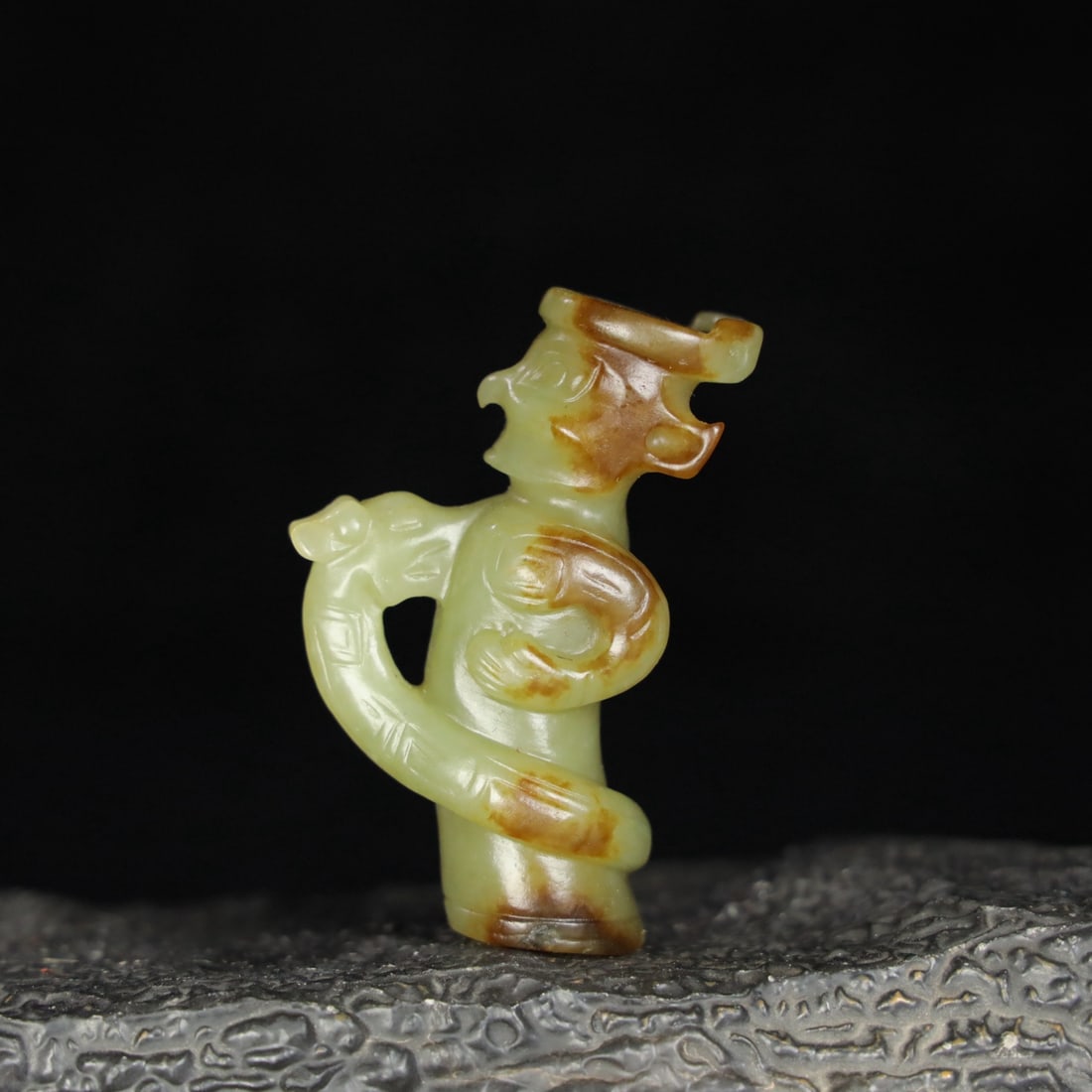 A Exquisite Hotan Jade Figures Handheld Carving: A Exquisite Hotan Jade Figures Handheld Carving,Han Dynasty, China,Size:1.5inx0.8inx2.3in,Weight:40g 和田玉人物手把件,中国汉代