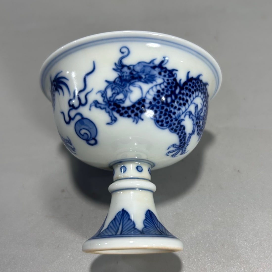A Exquisite Blue and White Dragon Pattern Cup - 5