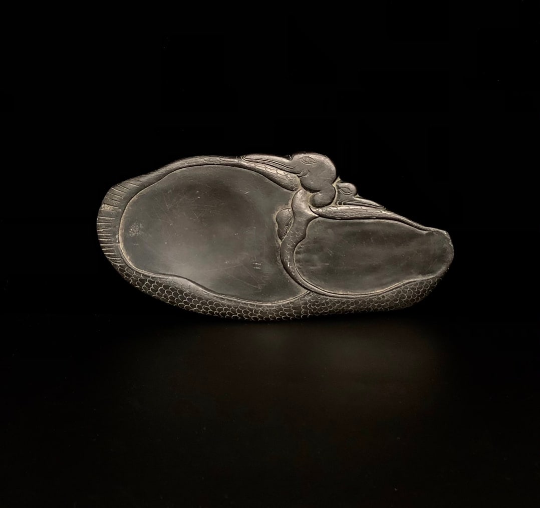 A Exquisite Huhailou Mark Mandarin Duck-shaped Inkstone: A Exquisite Huhailou Mark Mandarin Duck-shaped Inkstone,Qing Dynasty, China,With Mark,Size:8.9inx4.3inx0.8in 湖海楼款鸳鸯形端砚,中国&#