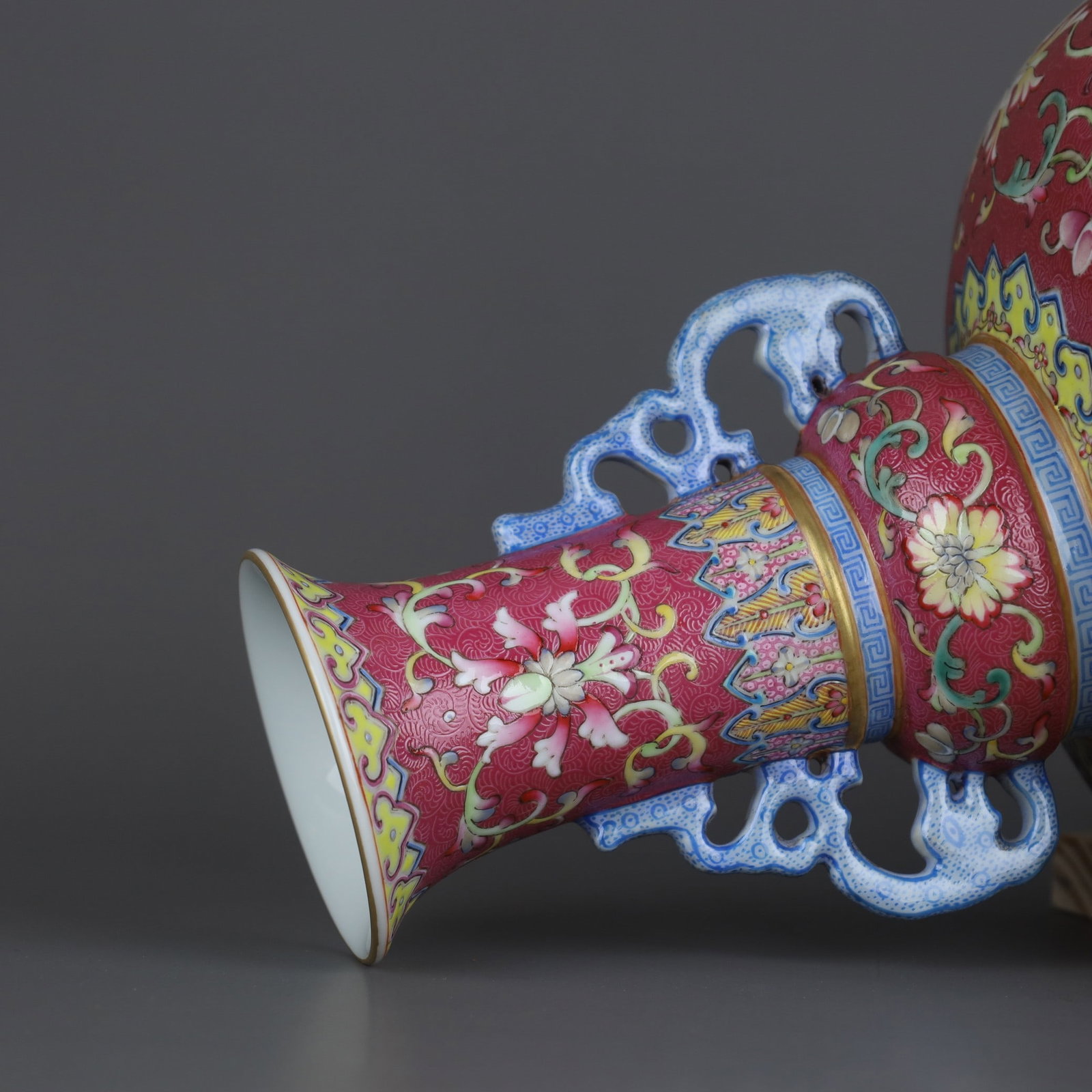 A Exquisite Ruby Red-Glazed Famille-Rose Flower and Bird Pattern Dragon-Ears Vase - 4